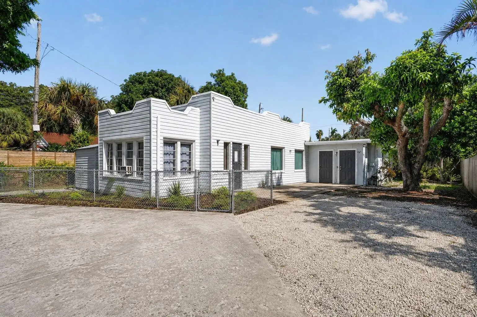 633 Franklin Road, West Palm Beach FL 33405 photo 2