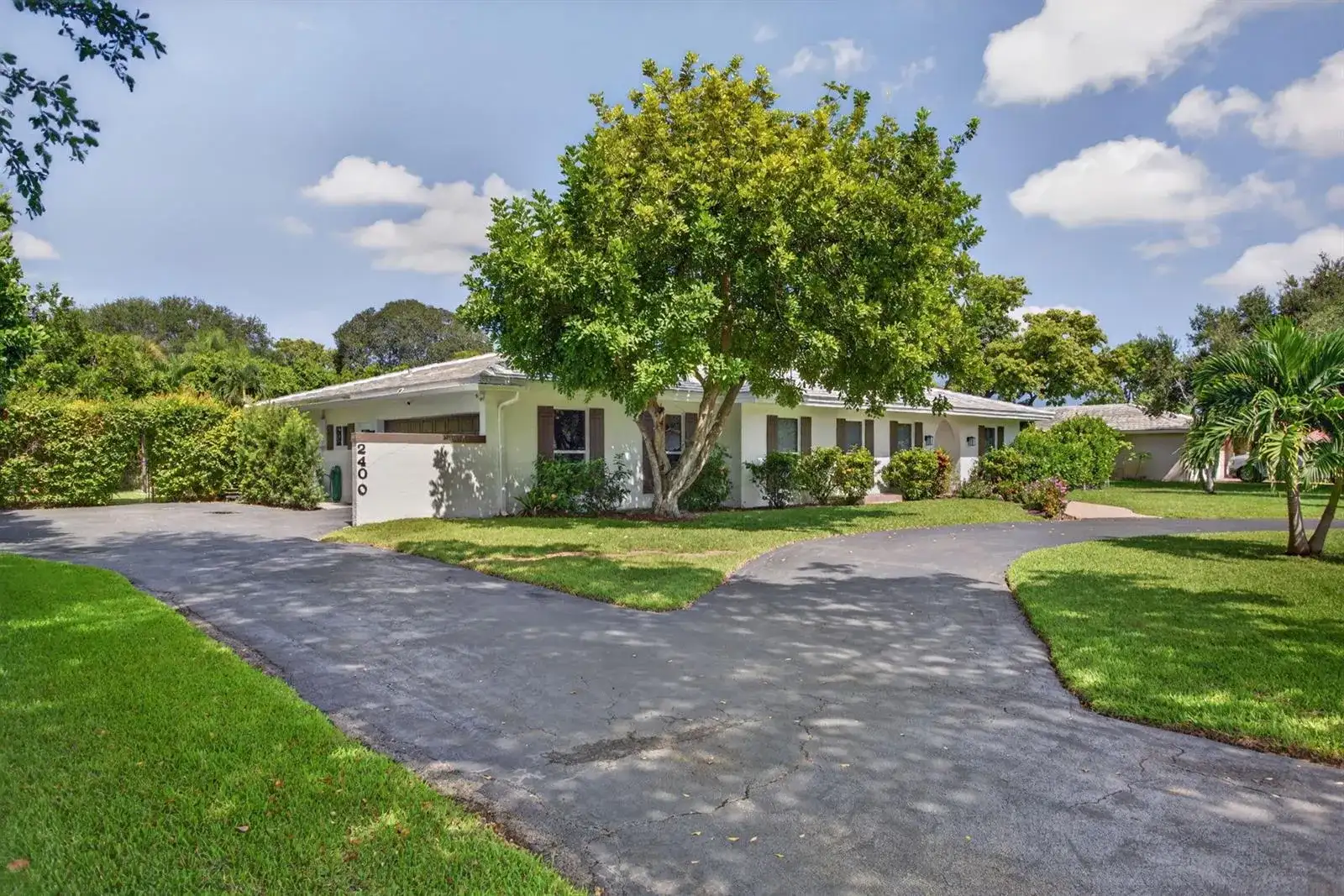 2400 NW 105TH Terrace, Coral Springs FL 33065 photo 3