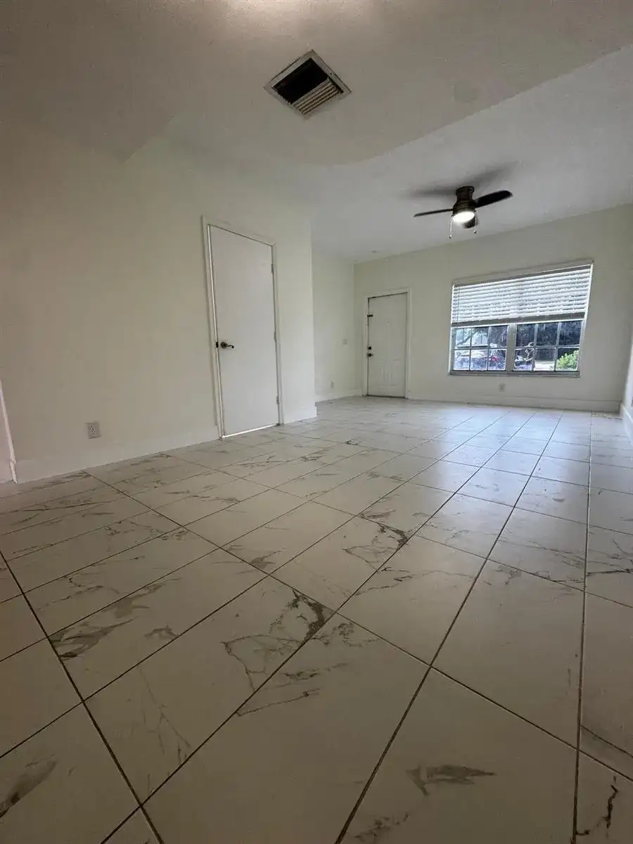 5444 JUBILEE Way # 216, Margate FL 33063 photo 2