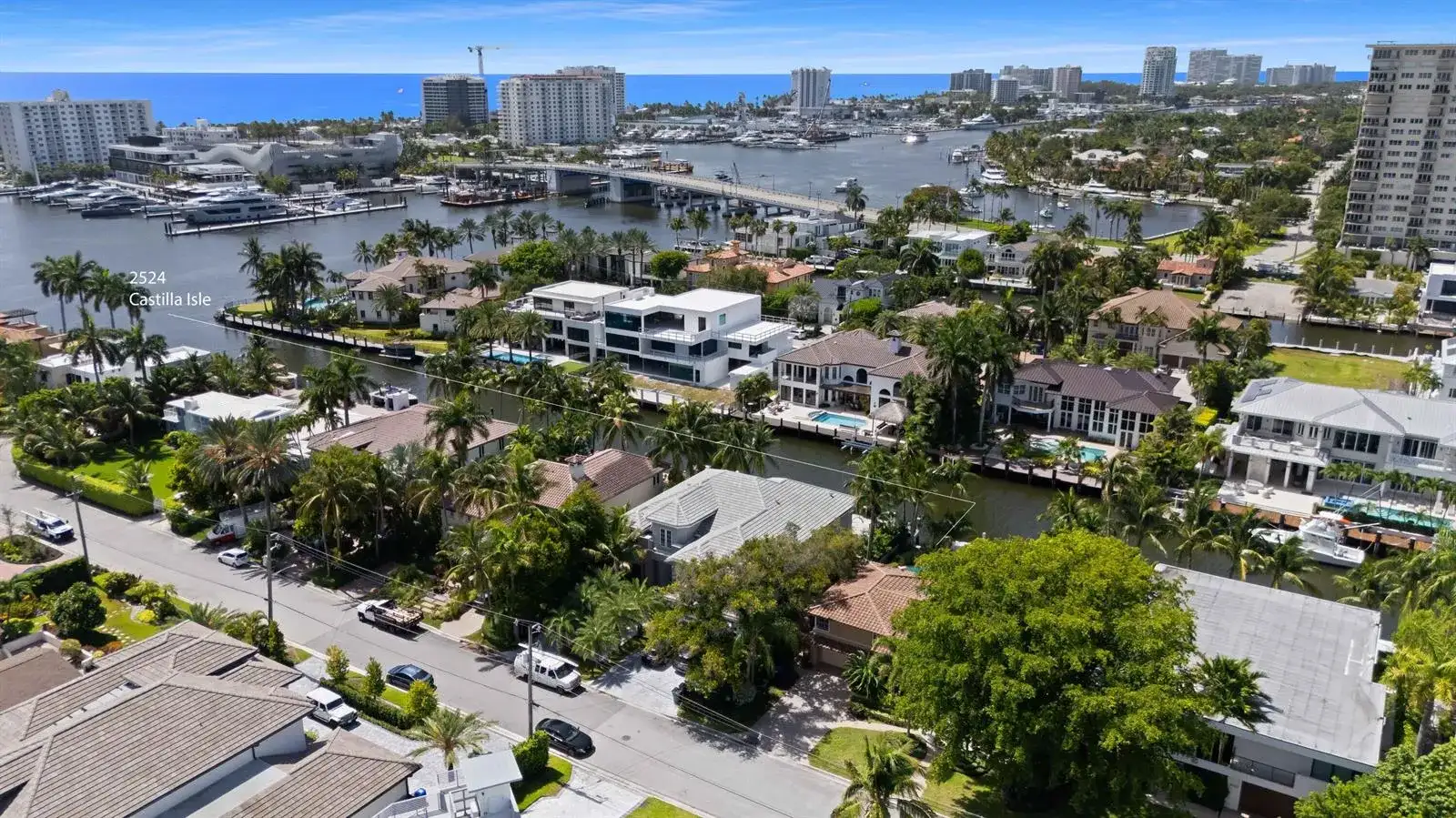 2524 Castilla Isle, Fort Lauderdale FL 33301 photo 2