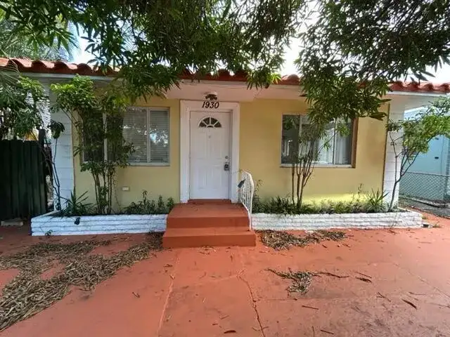 1930 PIERCE Street # 4, Hollywood FL 33020 photo 2