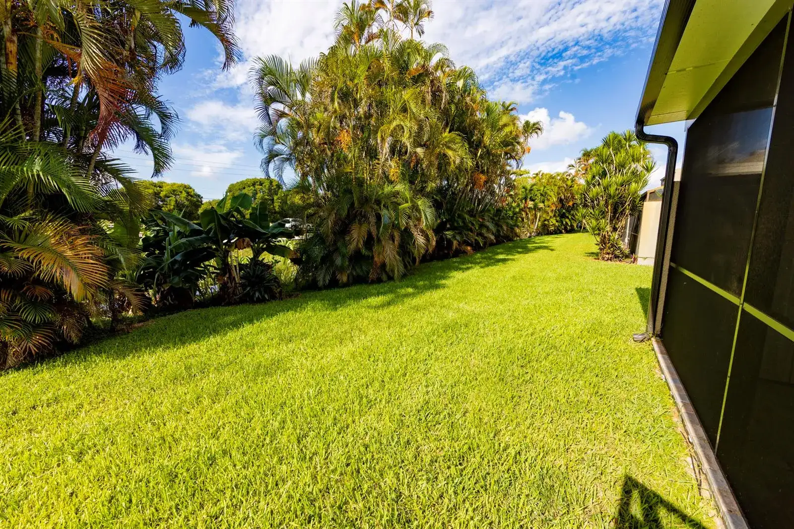 11060 S LAKEVIEW Drive # 11060, Pembroke Pines FL 33026 photo 2