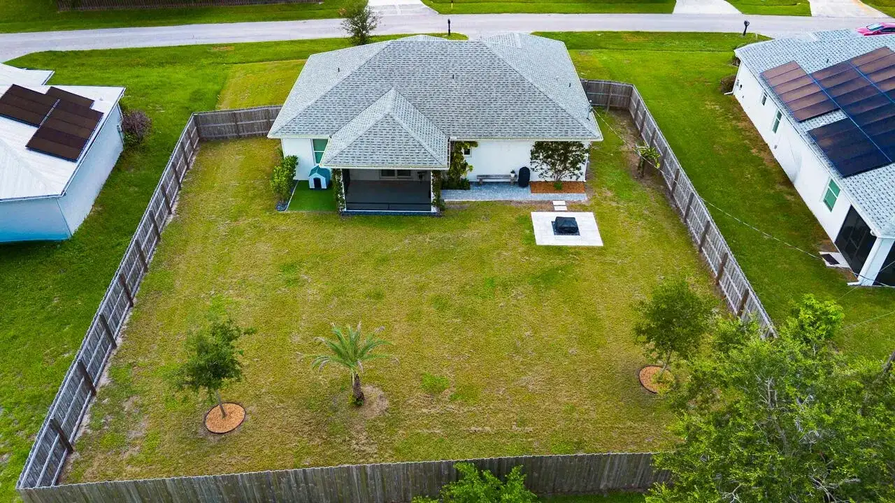 275 SW ELDERBERRY Drive, Port St. Lucie FL 34953 photo 3