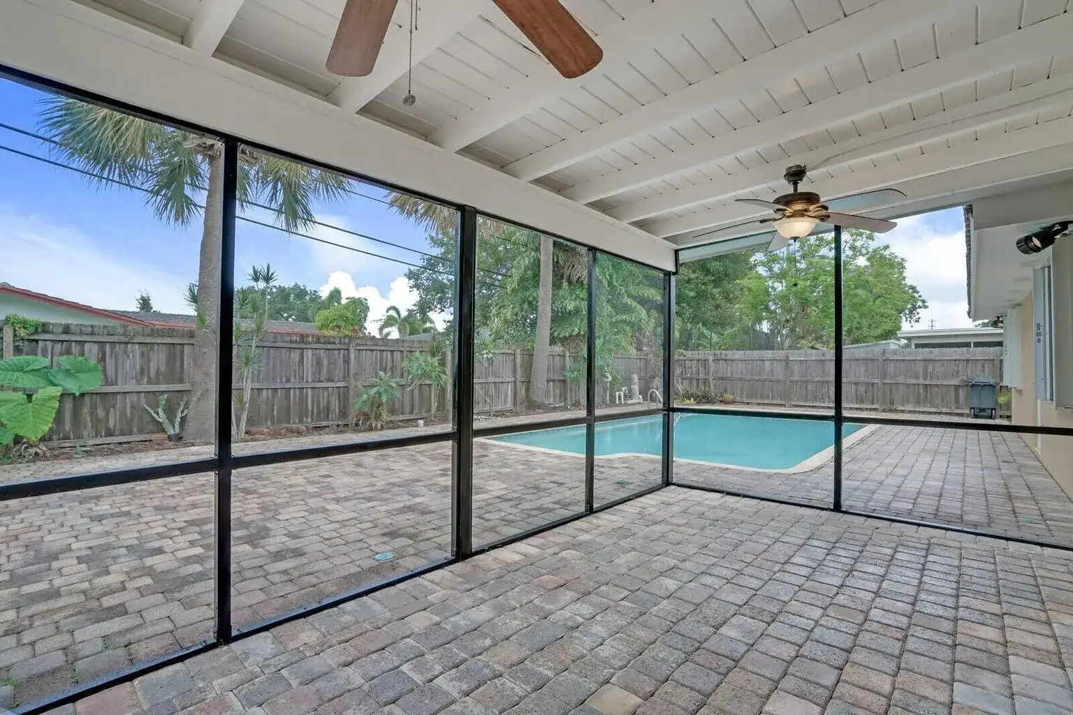 3697 Holly Drive, Palm Beach Gardens FL 33410 photo 3