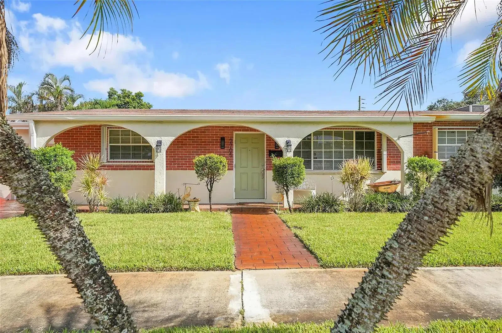 2705 ROOSEVELT Street, Hollywood FL 33020 photo 2