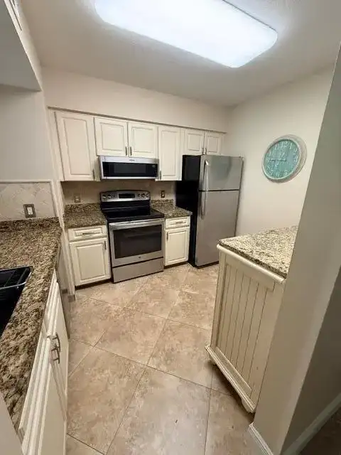 1035 LAKE SHORE Drive # 103, Lake Park FL 33403 photo 3