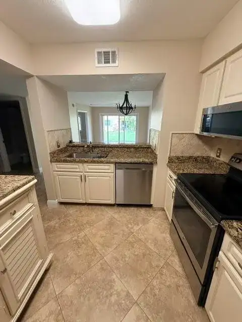 1035 LAKE SHORE Drive # 103, Lake Park FL 33403 photo 4
