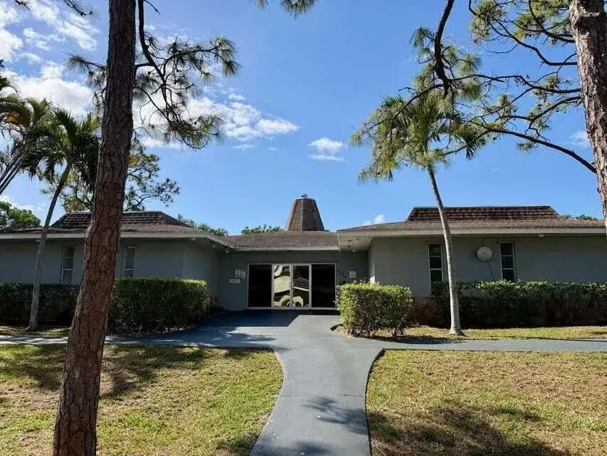2000 Springdale Boulevard # 102, Palm Springs FL 33461 photo 3