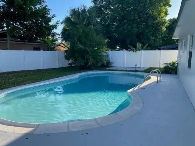 6623 Inwood, North Lauderdale FL 33068 photo 4