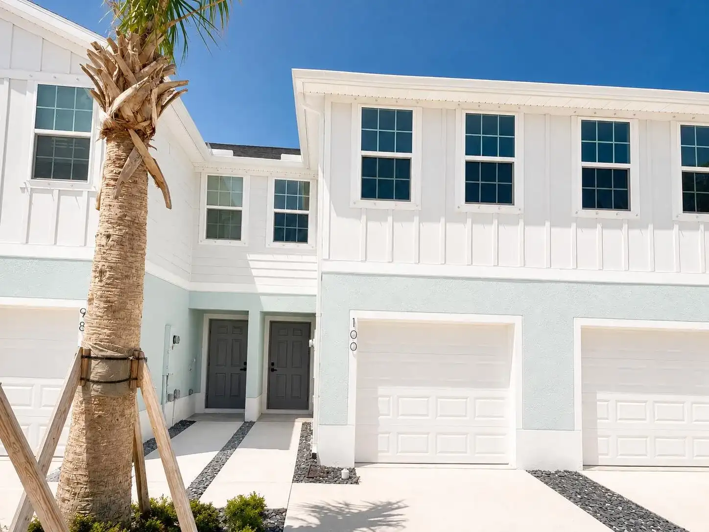100 Savannah Lakes Boulevard, Fort Pierce FL 34982
