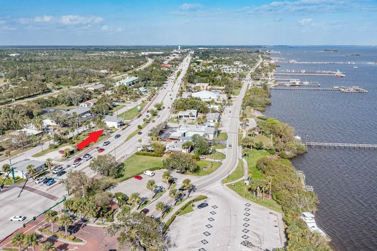 1329 US HIGHWAY 1, Sebastian FL 32958