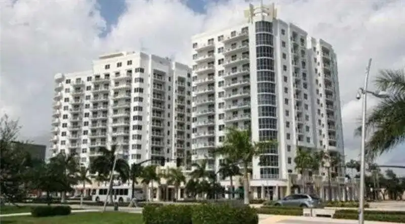 1830 Radius Drive, Hollywood FL 33020