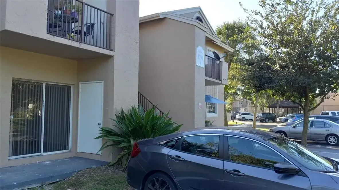 1791 NW 96TH Terrace # 4E, Pembroke Pines FL 33024