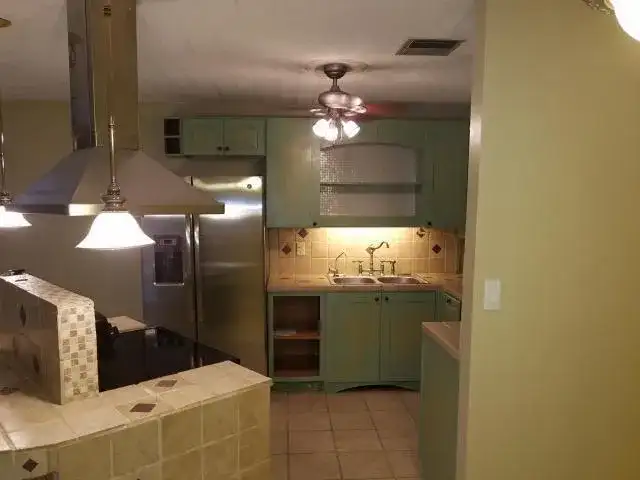 5725 FERNLEY Drive E # 7, West Palm Beach FL 33415 photo 3