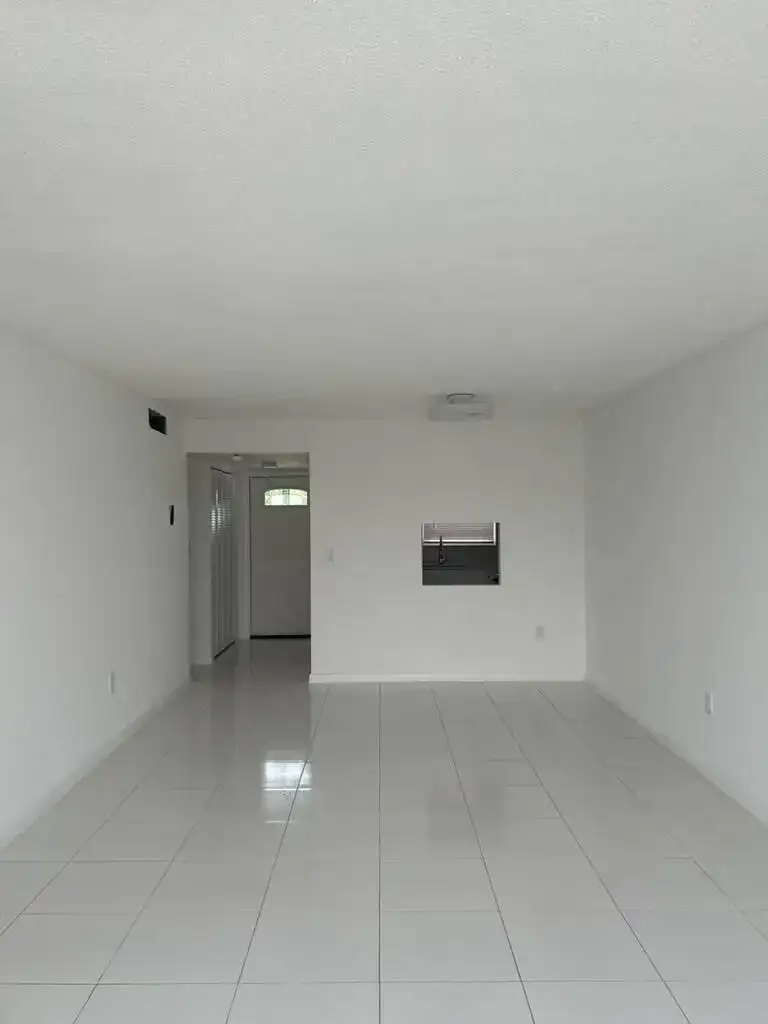 2881 N Pine Island Road # 208, Sunrise FL 33322 photo 3