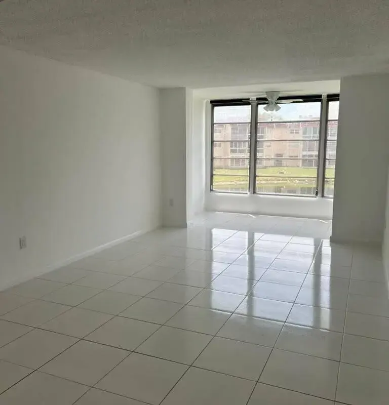 2881 N Pine Island Road # 208, Sunrise FL 33322