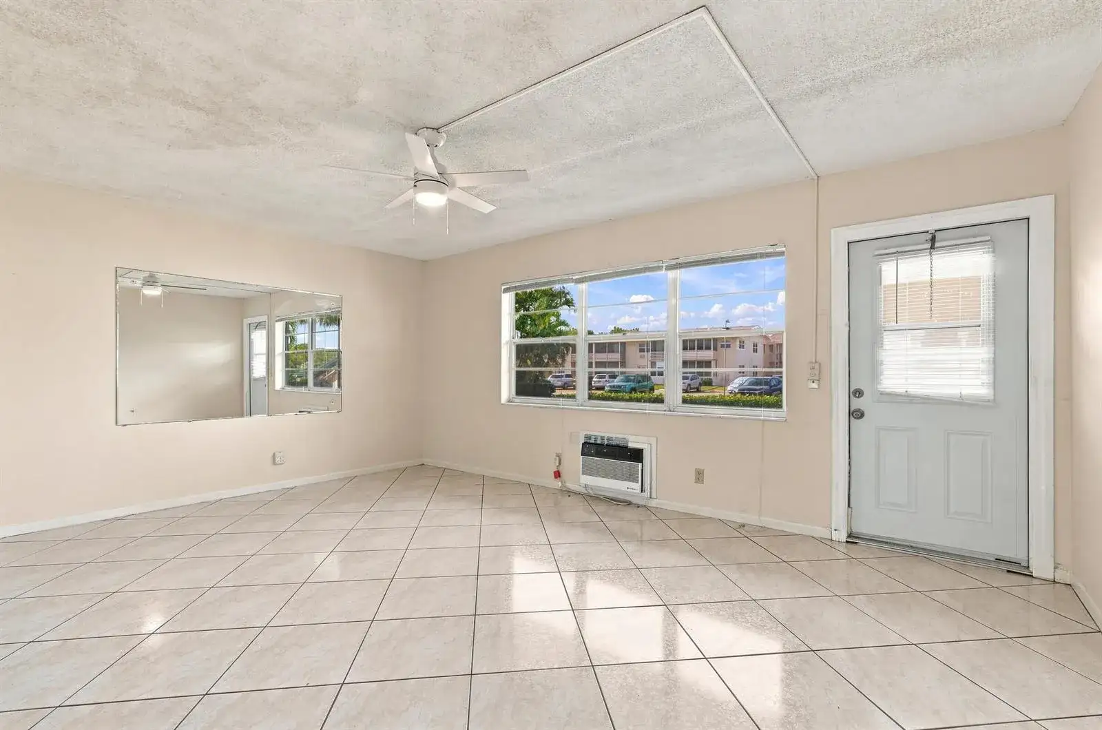 98 Norwich E, West Palm Beach FL 33417 photo 4