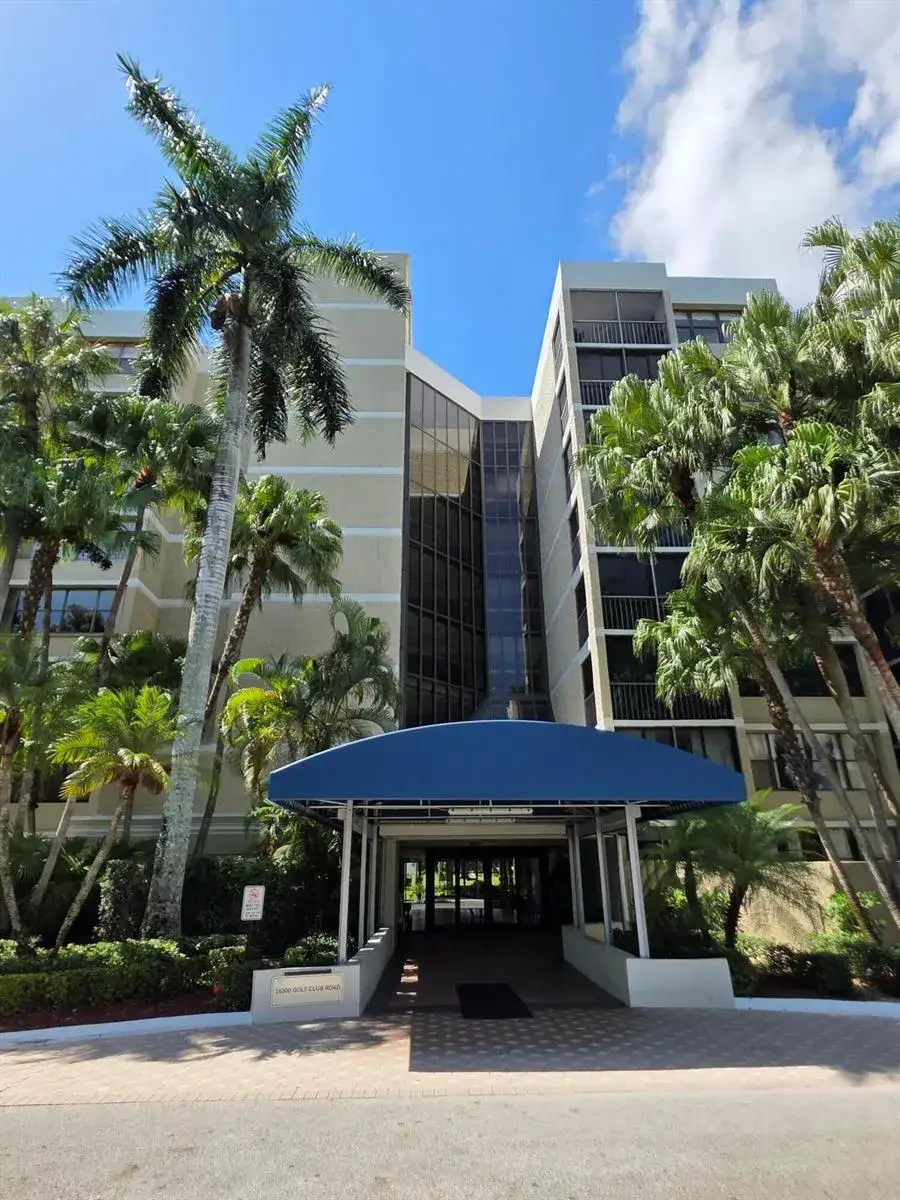 16300 Golf Club Road, Weston FL 33326