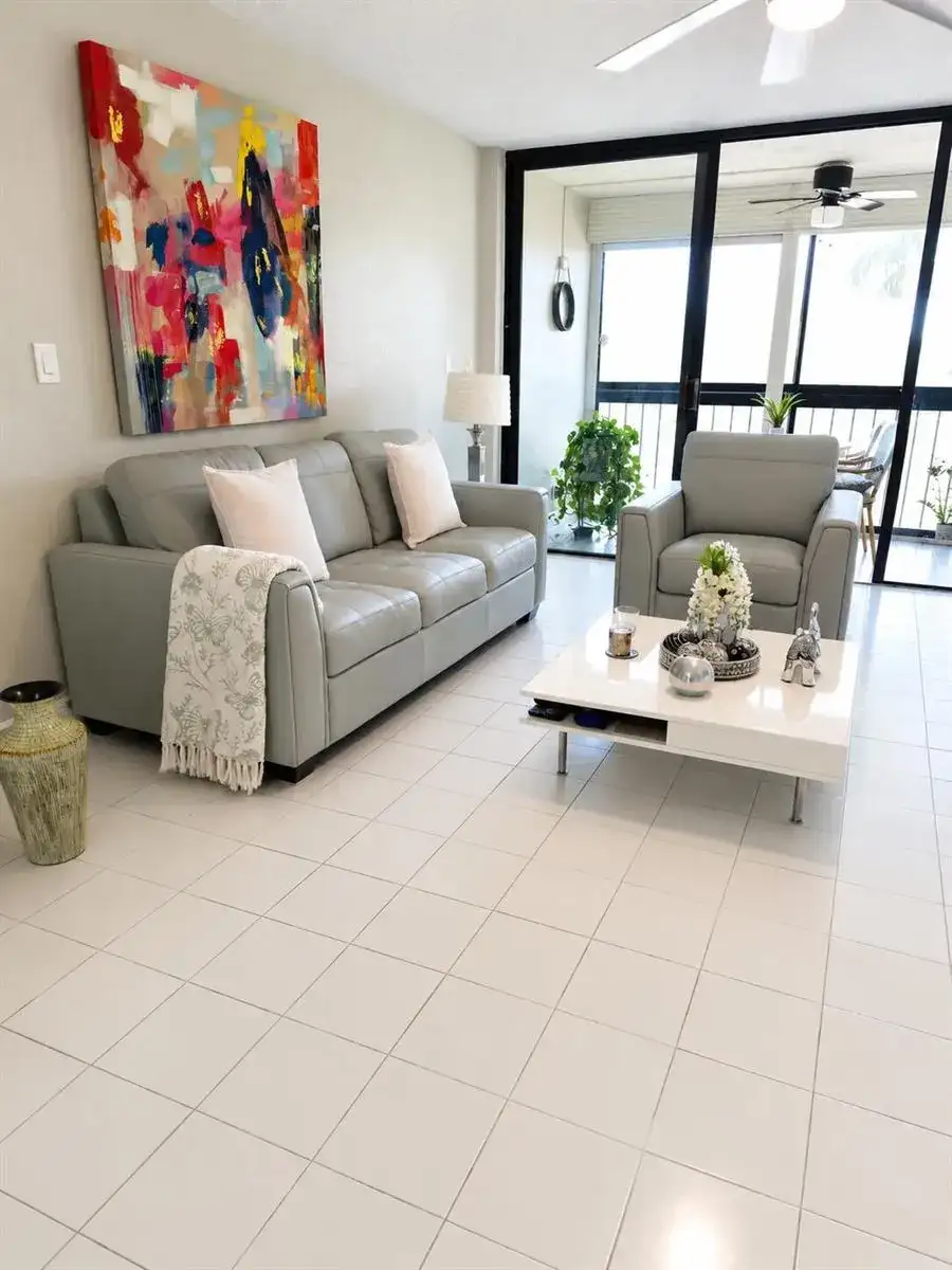 16300 Golf Club Road, Weston FL 33326 photo 4