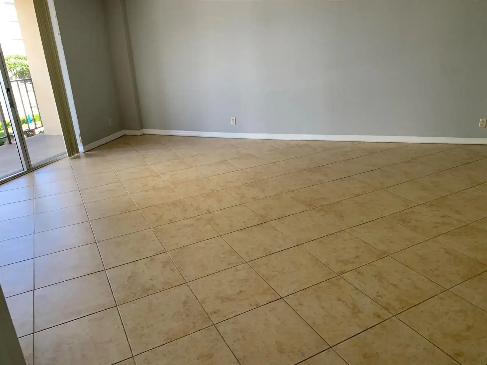 3001 W ROLLING HILLS Circle # 709, Davie FL 33328 photo 2