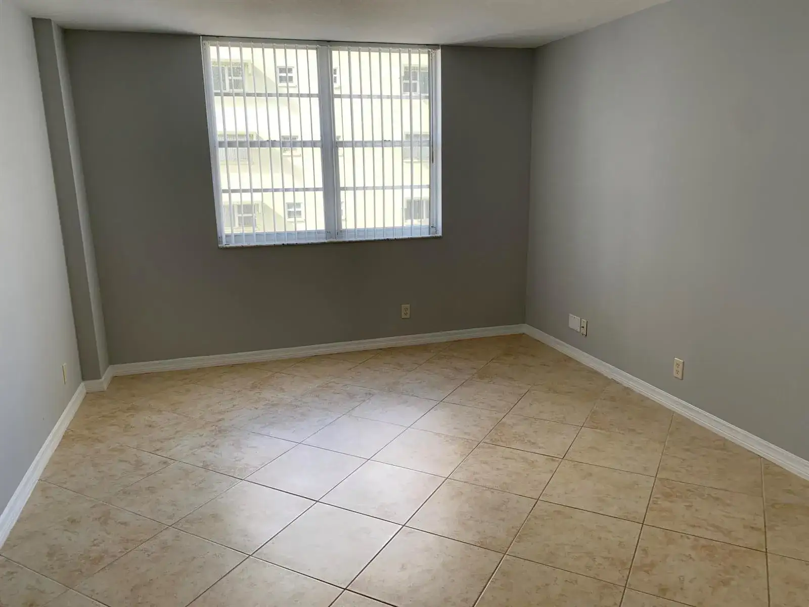 3001 W ROLLING HILLS Circle # 709, Davie FL 33328 photo 3