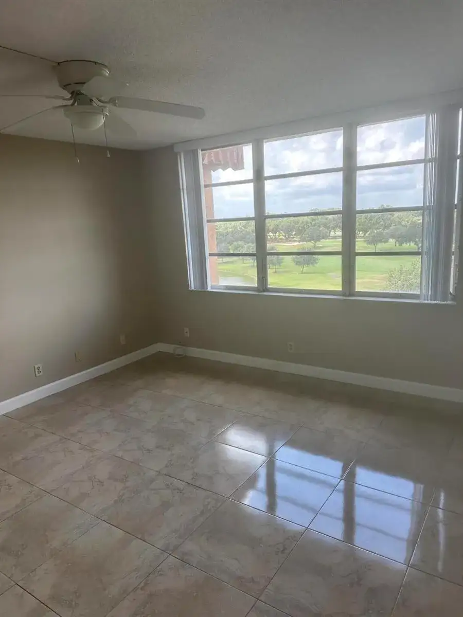 3001 W ROLLING HILLS Circle # 709, Davie FL 33328 photo 4