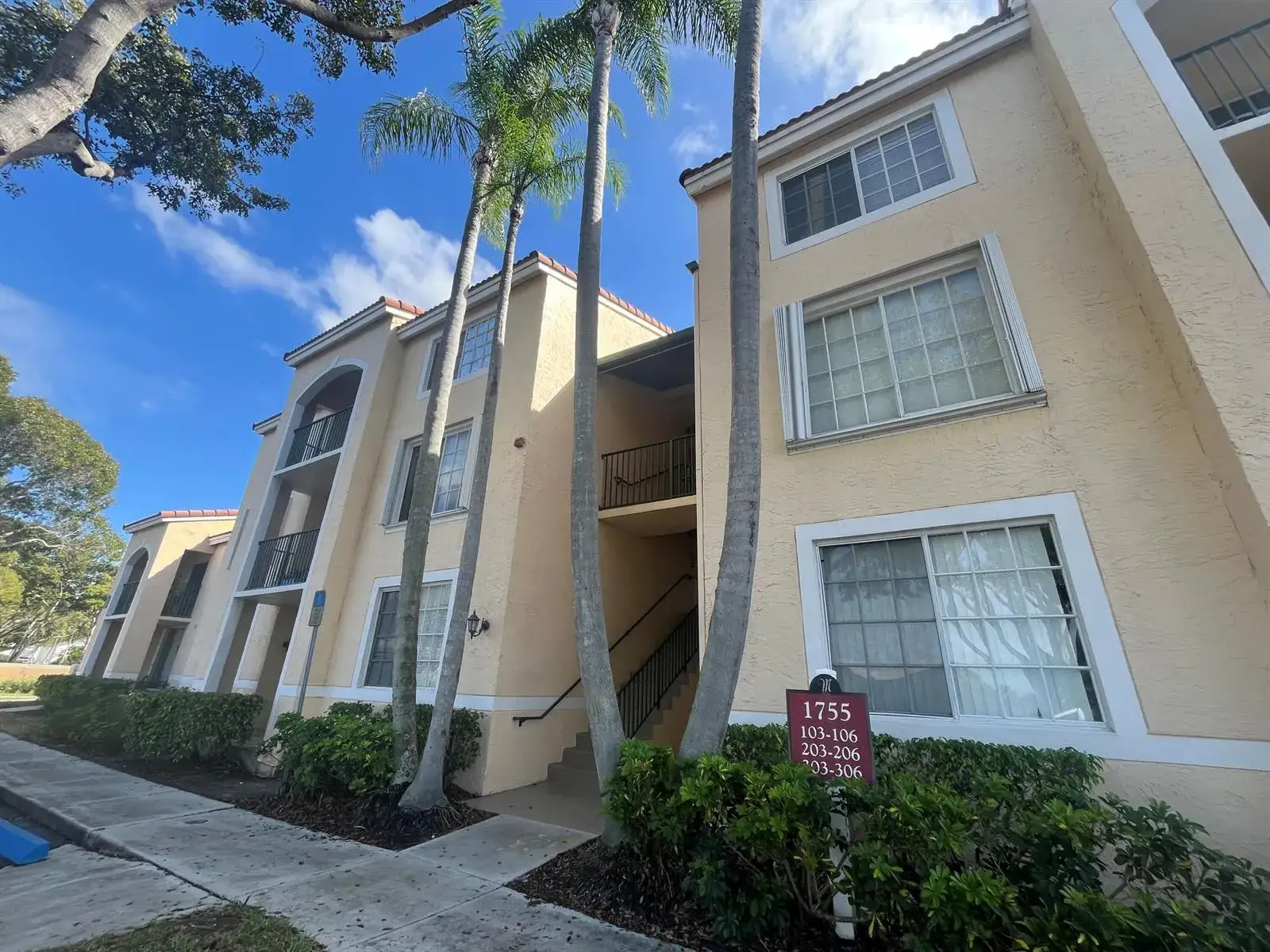 1755 VILLAGE Boulevard # 206, West Palm Beach FL 33409