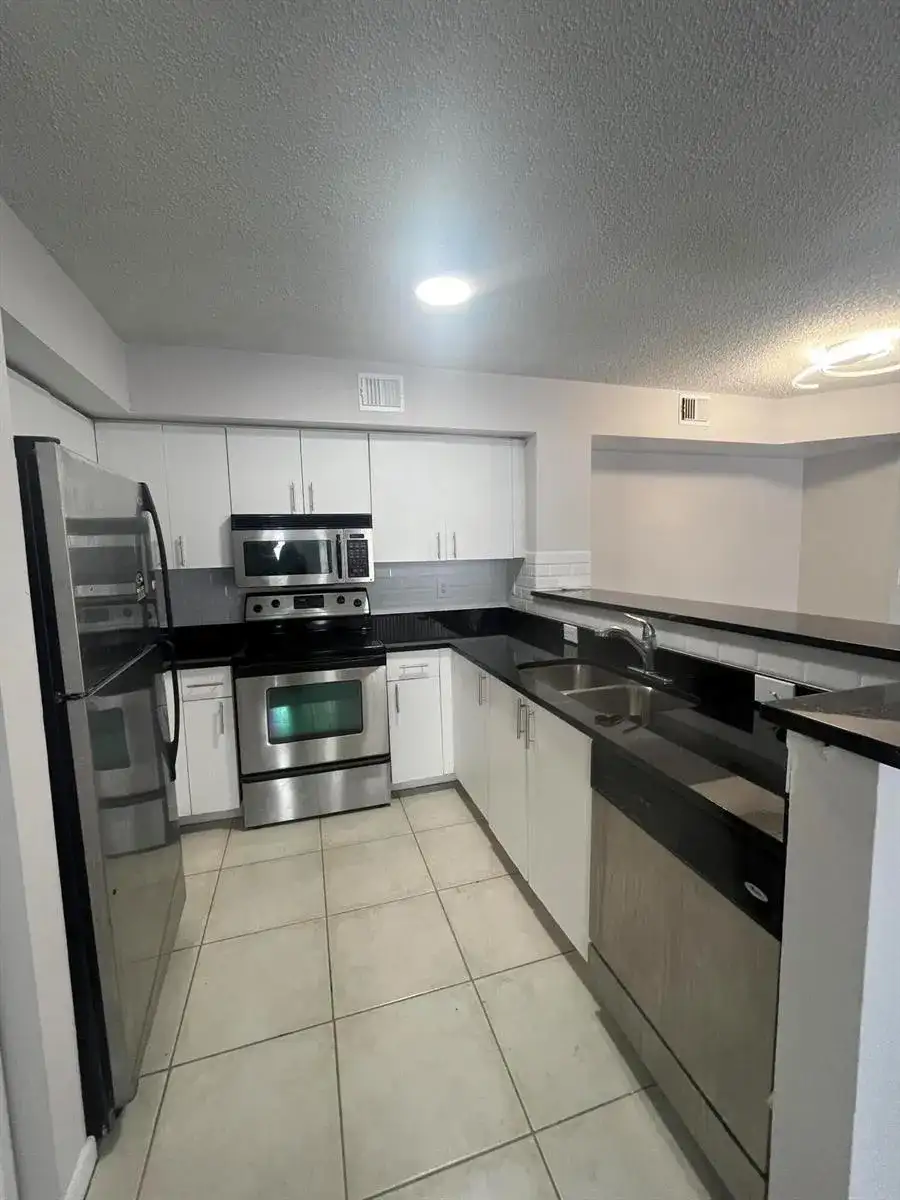 1755 VILLAGE Boulevard # 206, West Palm Beach FL 33409 photo 4