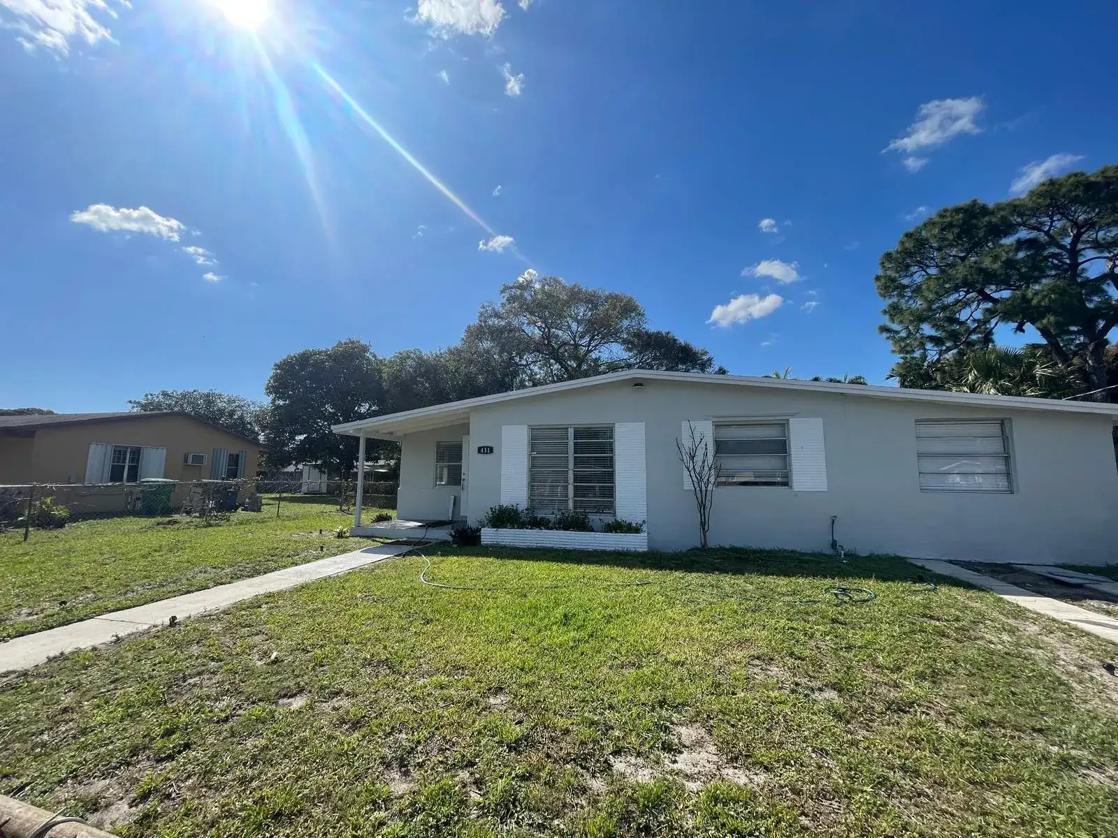 431 NW 33RD Terrace, Lauderhill FL 33311 photo 2