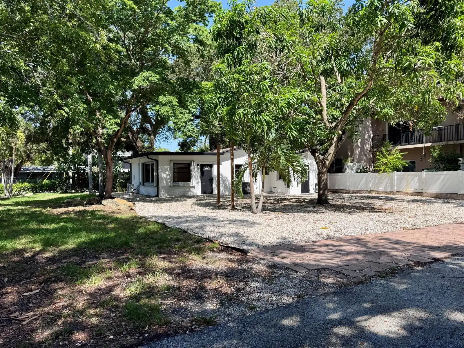 2390 SW 18th Avenue, Fort Lauderdale FL 33315