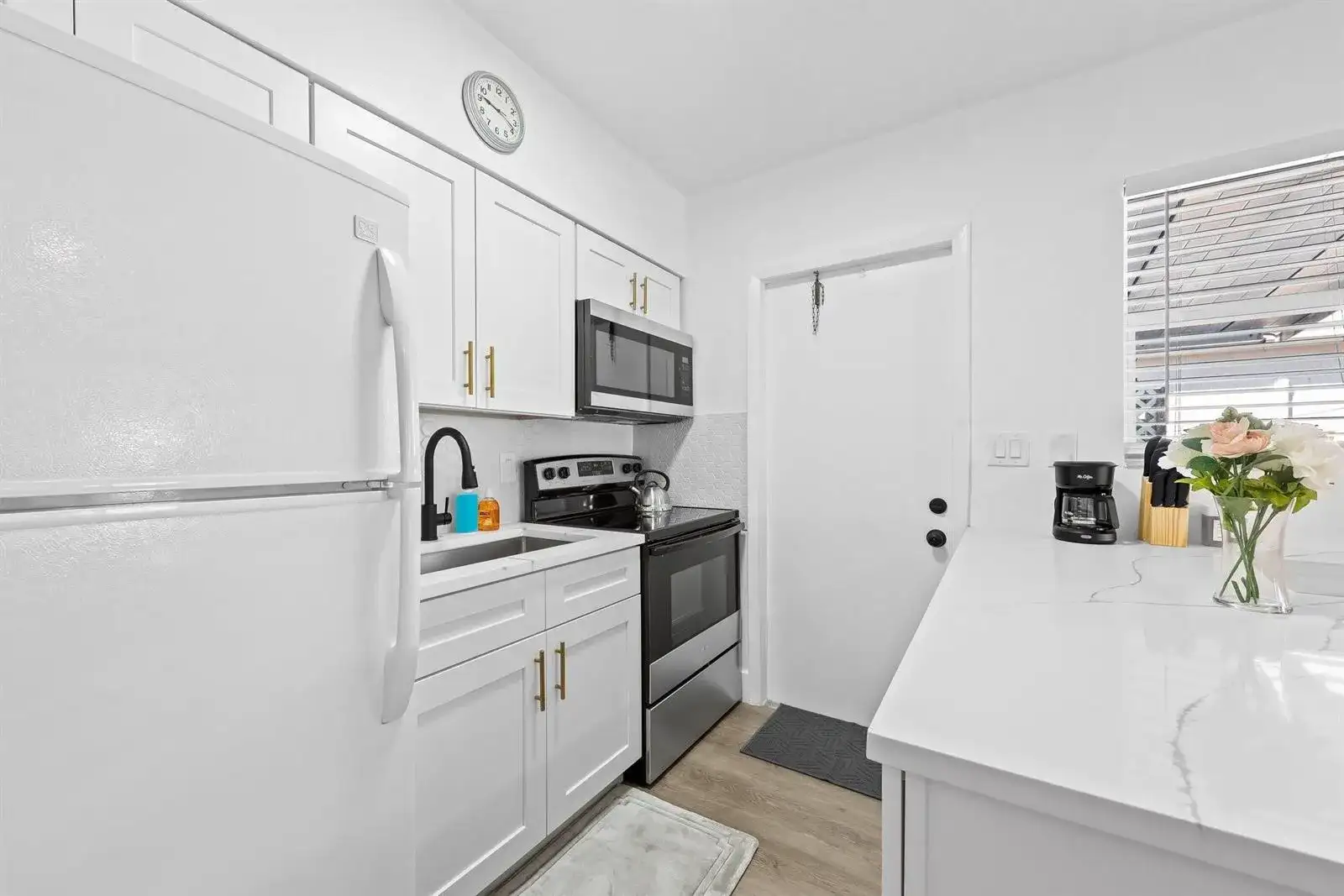 310 NE 6TH Street # 2, Hallandale Beach FL 33009 photo 5