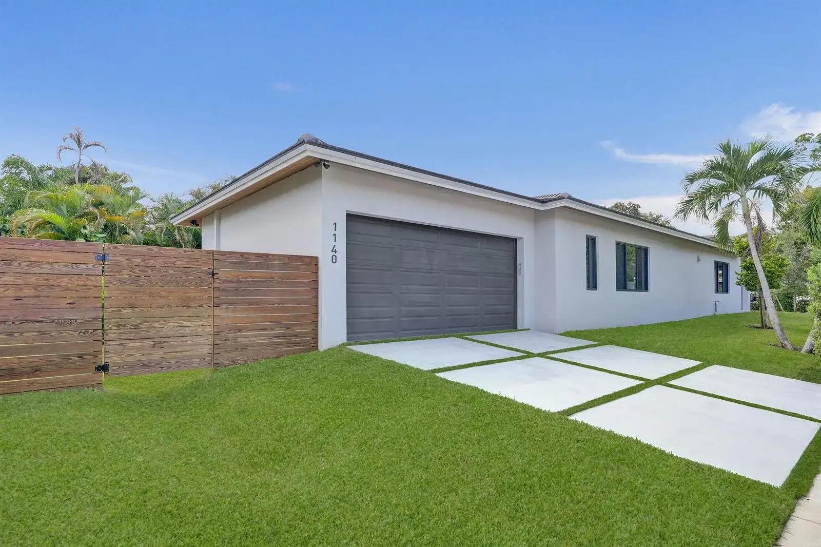 1140 SE 6TH Terrace, Fort Lauderdale FL 33316 photo 2