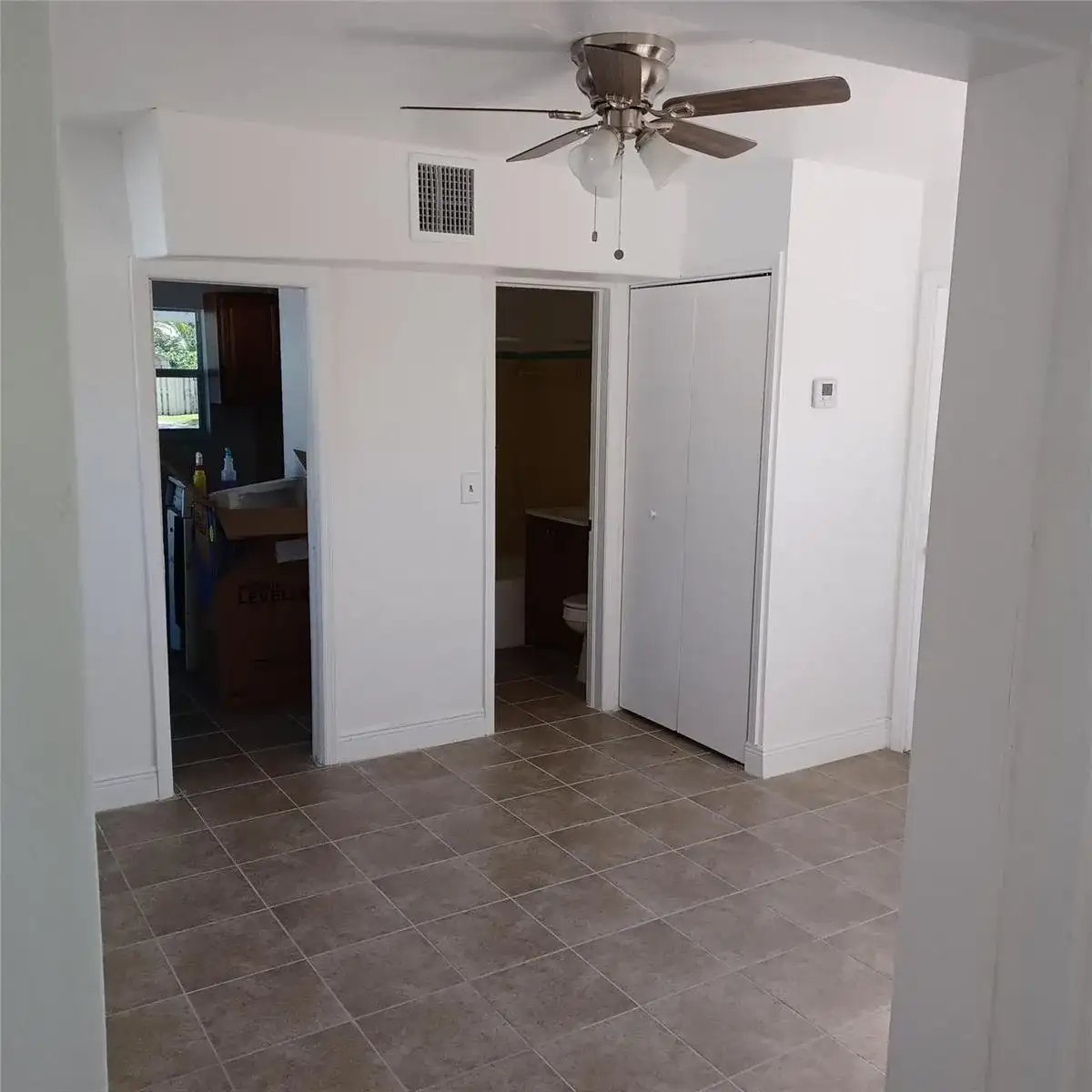 618 58TH Street, West Palm Beach FL 33407 photo 3
