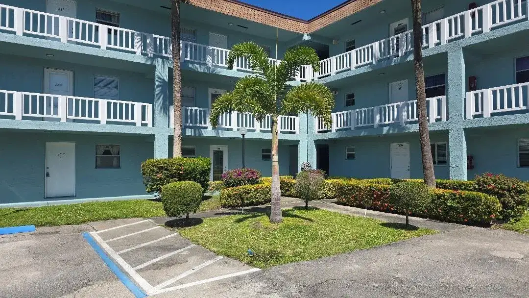606 SW NATURA Boulevard # 208, Deerfield Beach FL 33441 photo 2
