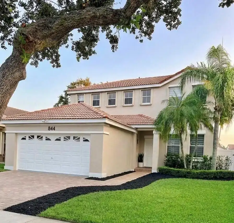 844 Falling Water Road, Weston FL 33326