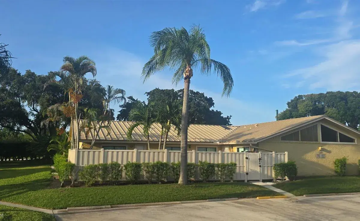 5799 GOLDEN EAGLE Circle, Palm Beach Gardens FL 33418