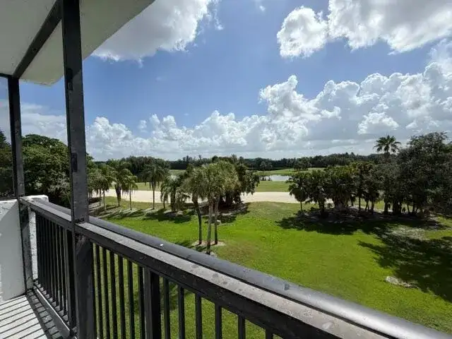 16141 W BLATT Boulevard # 413, Weston FL 33326 photo 3