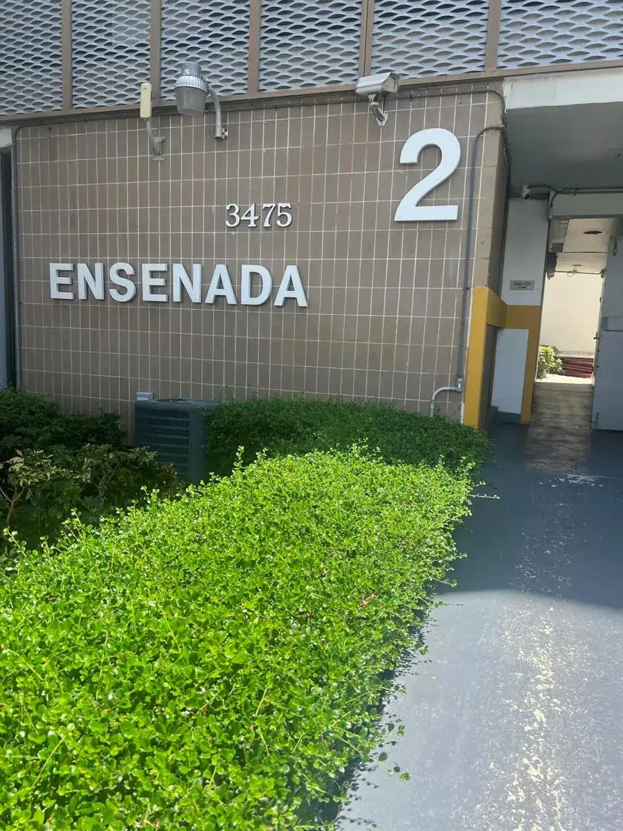 3475 N COUNTRY CLUB Drive # 206, Aventura FL 33180