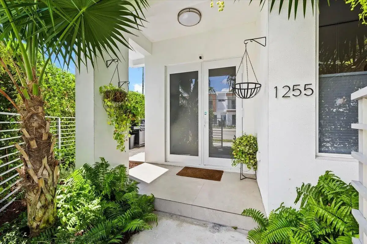 1255 NE 18TH Avenue, Fort Lauderdale FL 33304 photo 5