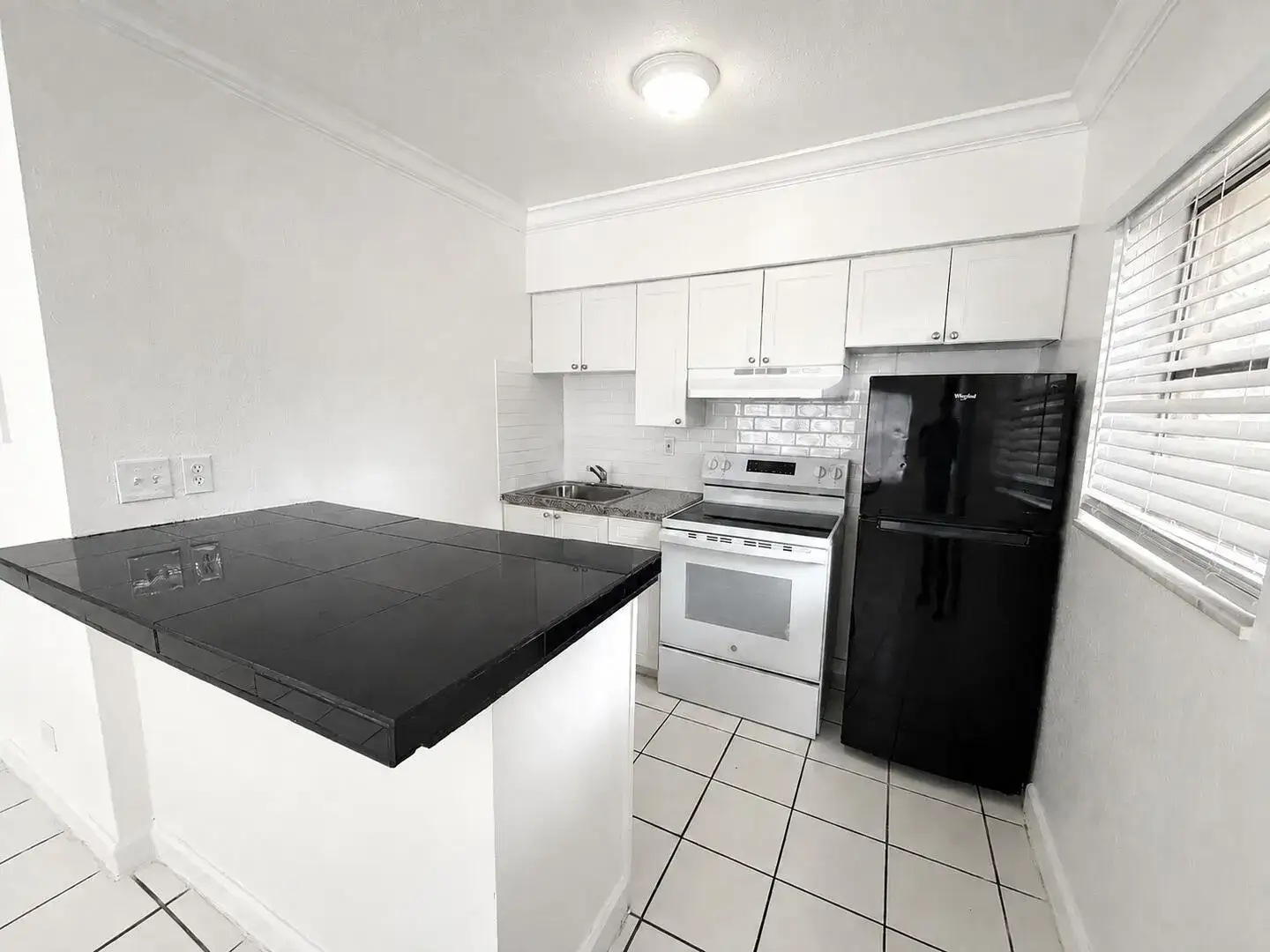 715 SW 14th Avenue # 4, Fort Lauderdale FL 33312