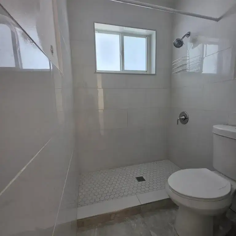 181 NE 168th Street # 2, North Miami Beach FL 33162 photo 3