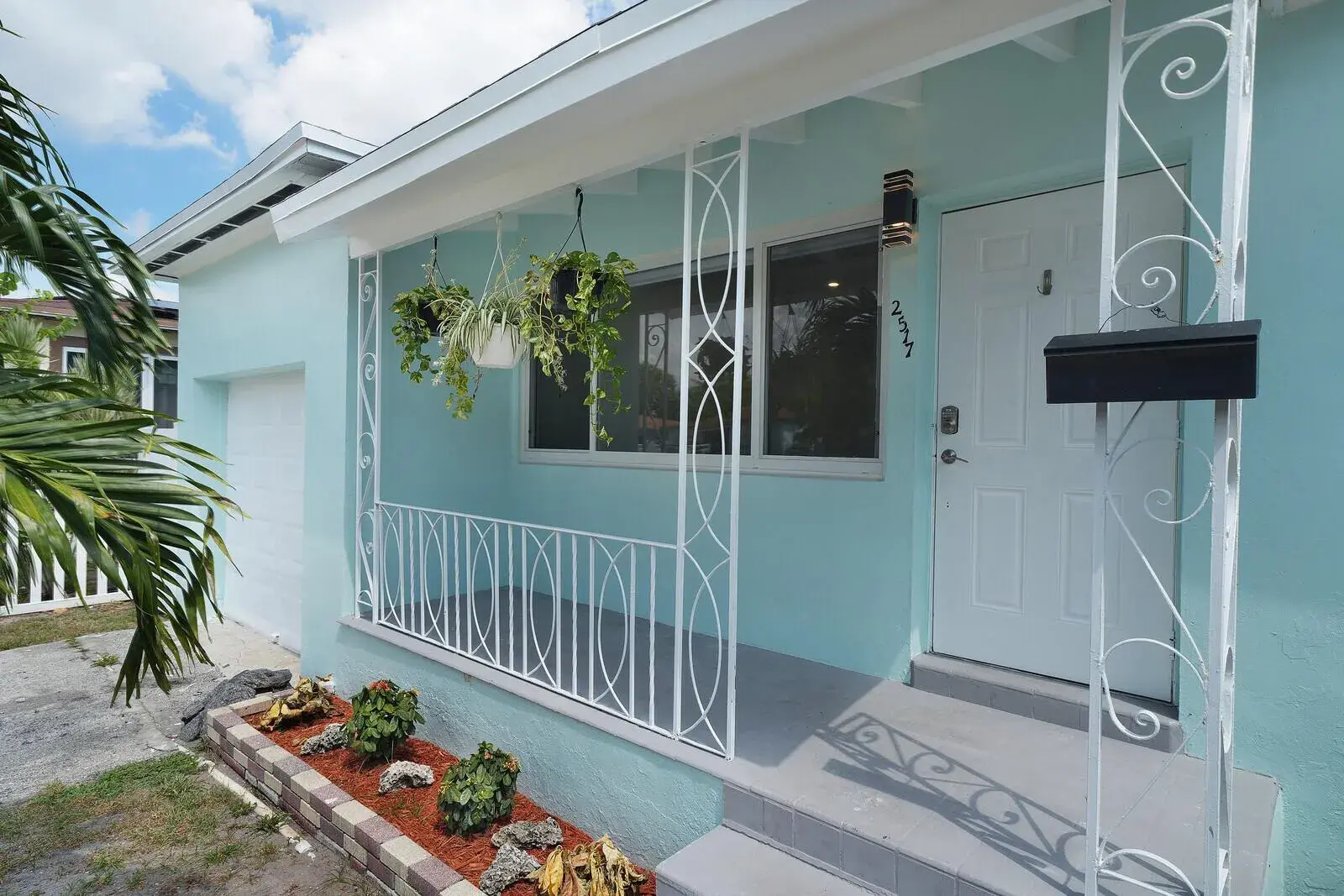 2517 Rodman Street, Hollywood FL 33020