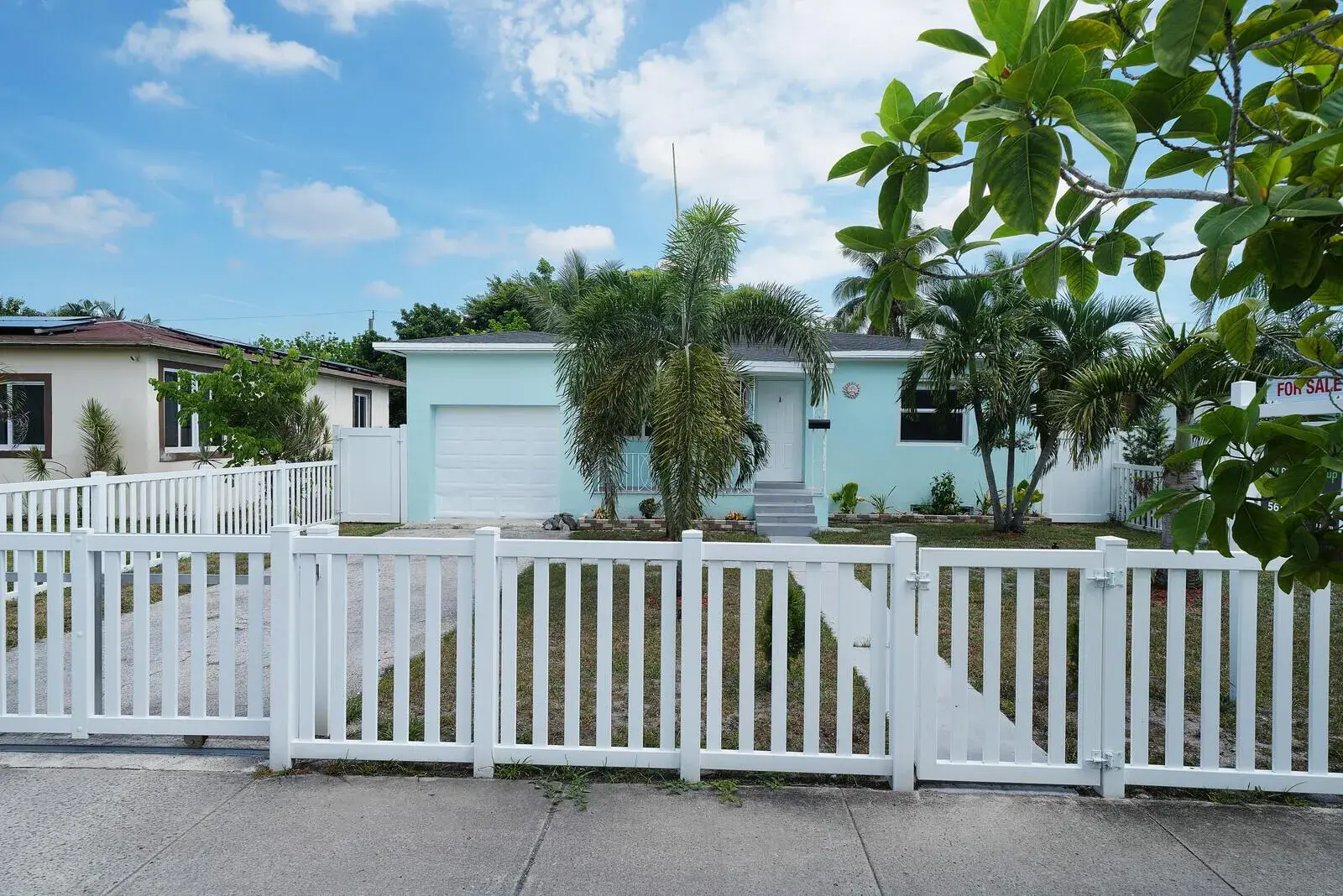 2517 Rodman Street, Hollywood FL 33020