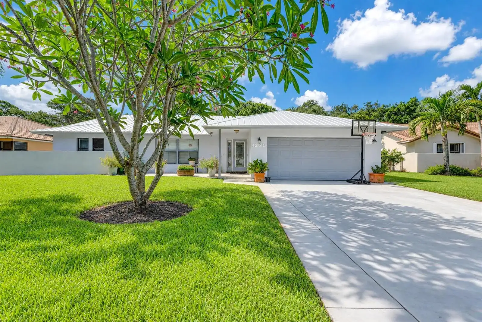 4270 NW 9th Street, Delray Beach FL 33445