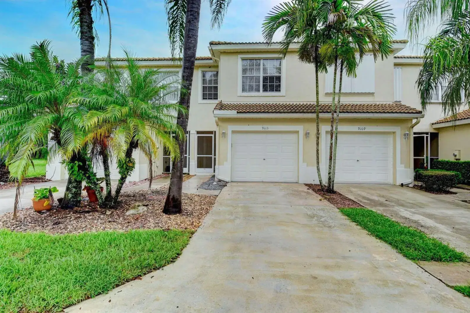 9113 Tremezzo Lane, Boynton Beach FL 33472 photo 2