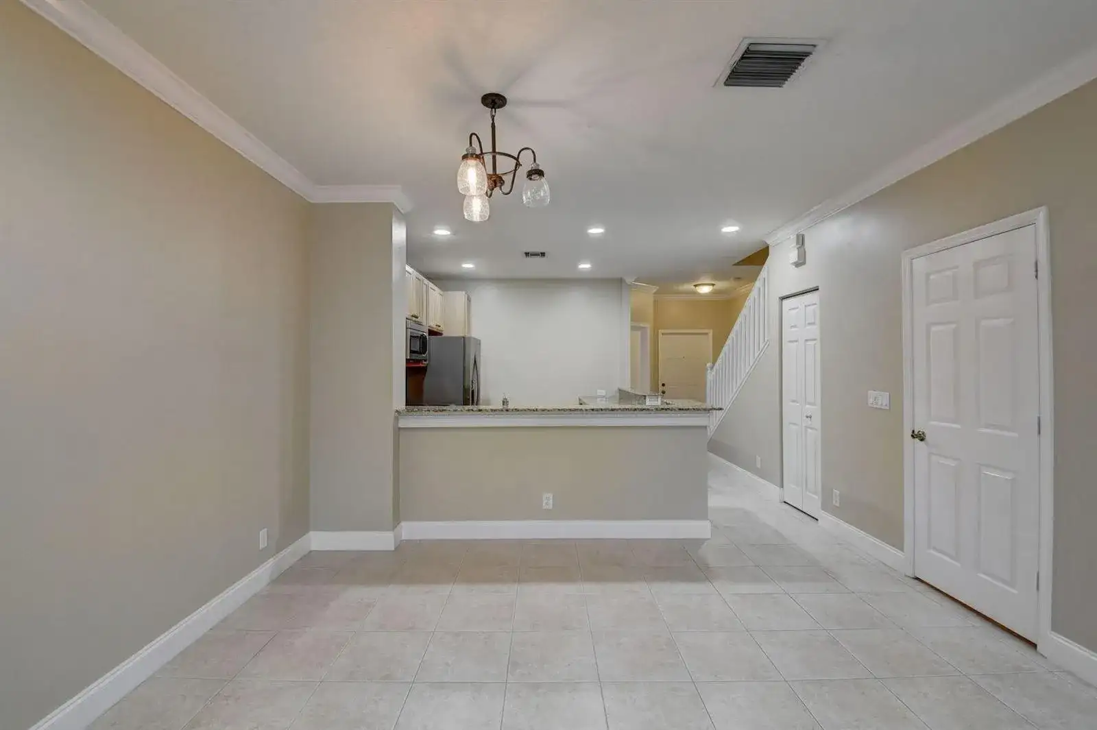 9113 Tremezzo Lane, Boynton Beach FL 33472 photo 4