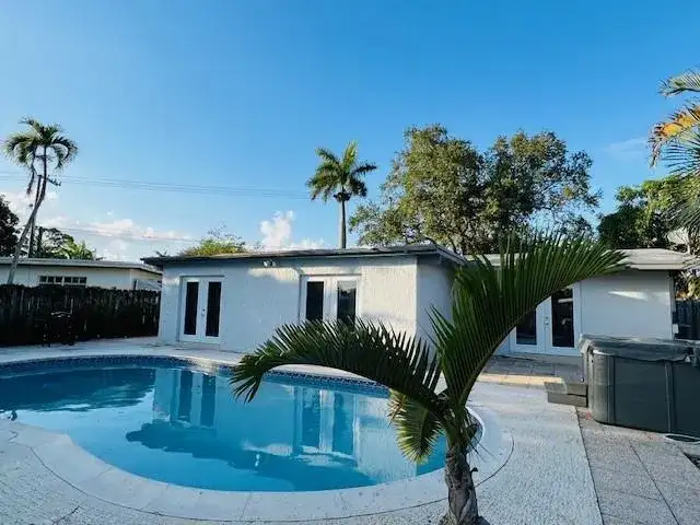 2401 ANDROS Lane, Fort Lauderdale FL 33312 photo 4