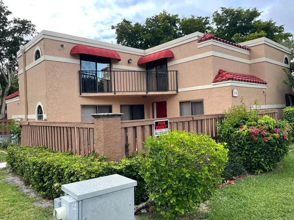 8243 Thames Boulevard # D, Boca Raton FL 33433 photo 2