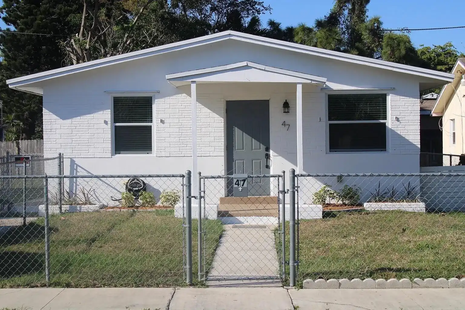 47 SE 12TH Street, Dania Beach FL 33004