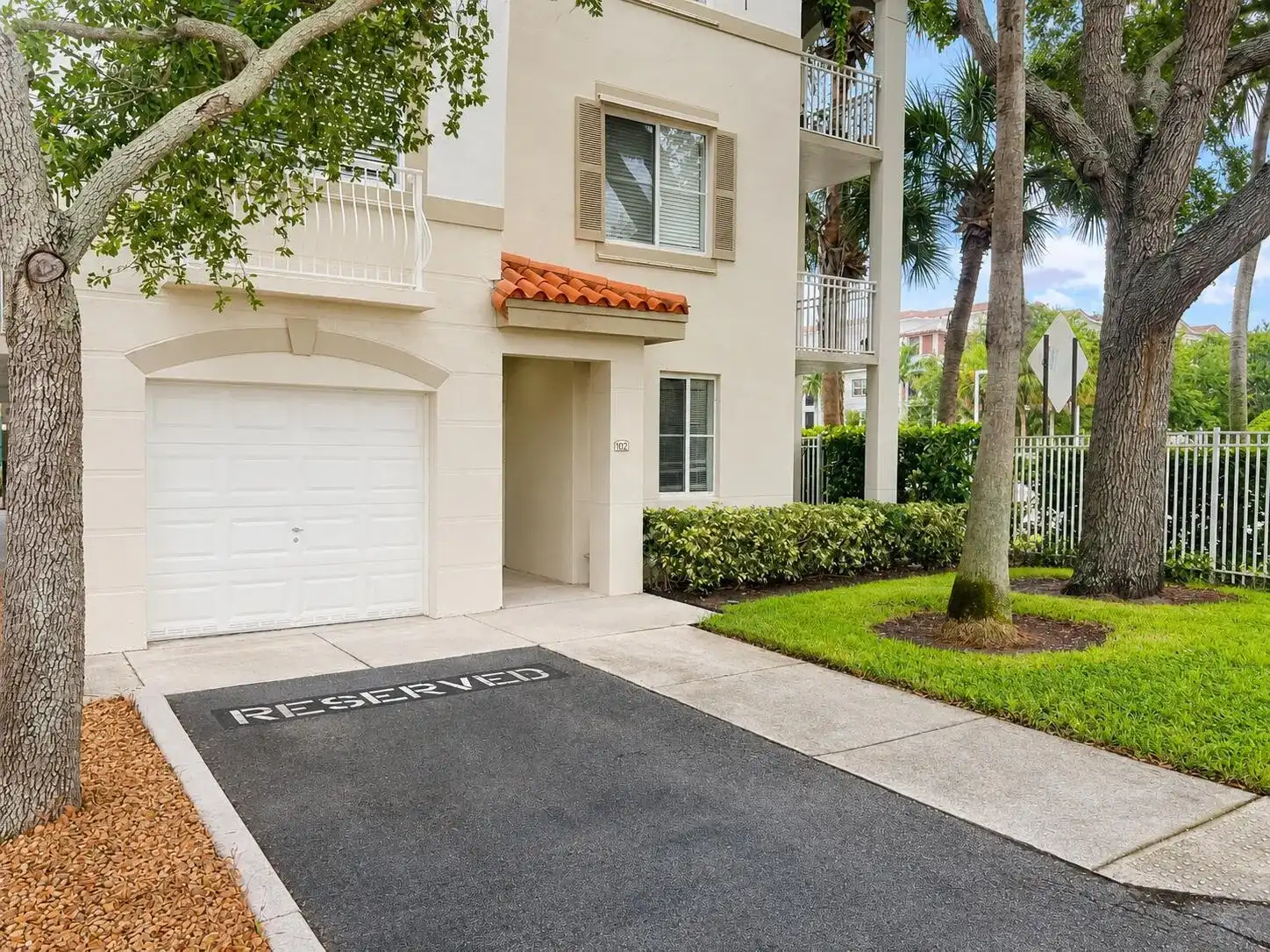 11026 Legacy Drive # 102, Palm Beach Gardens FL 33410